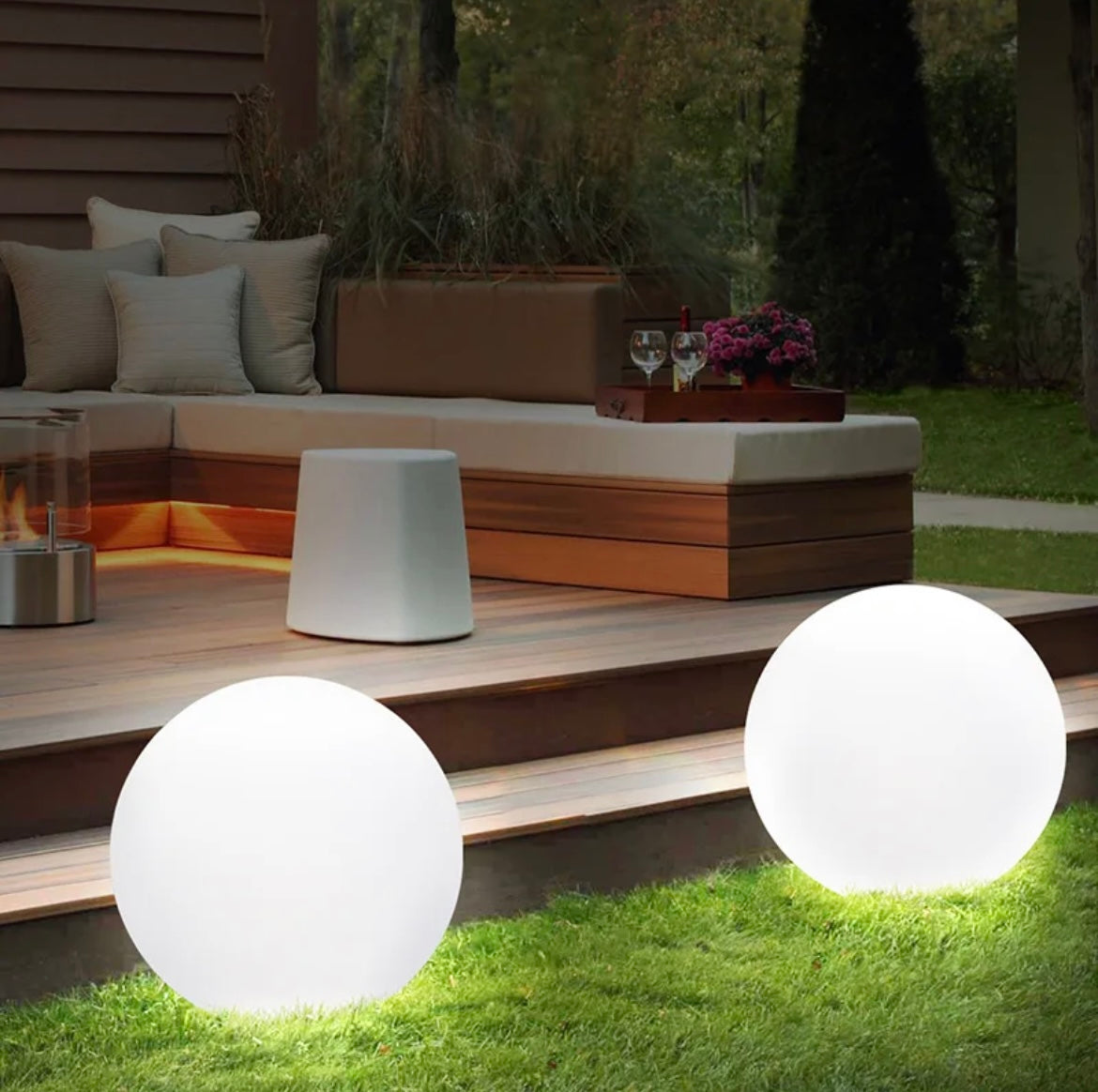 Orion Garden Light | LED, Modern Design, Weather-Resistant 1