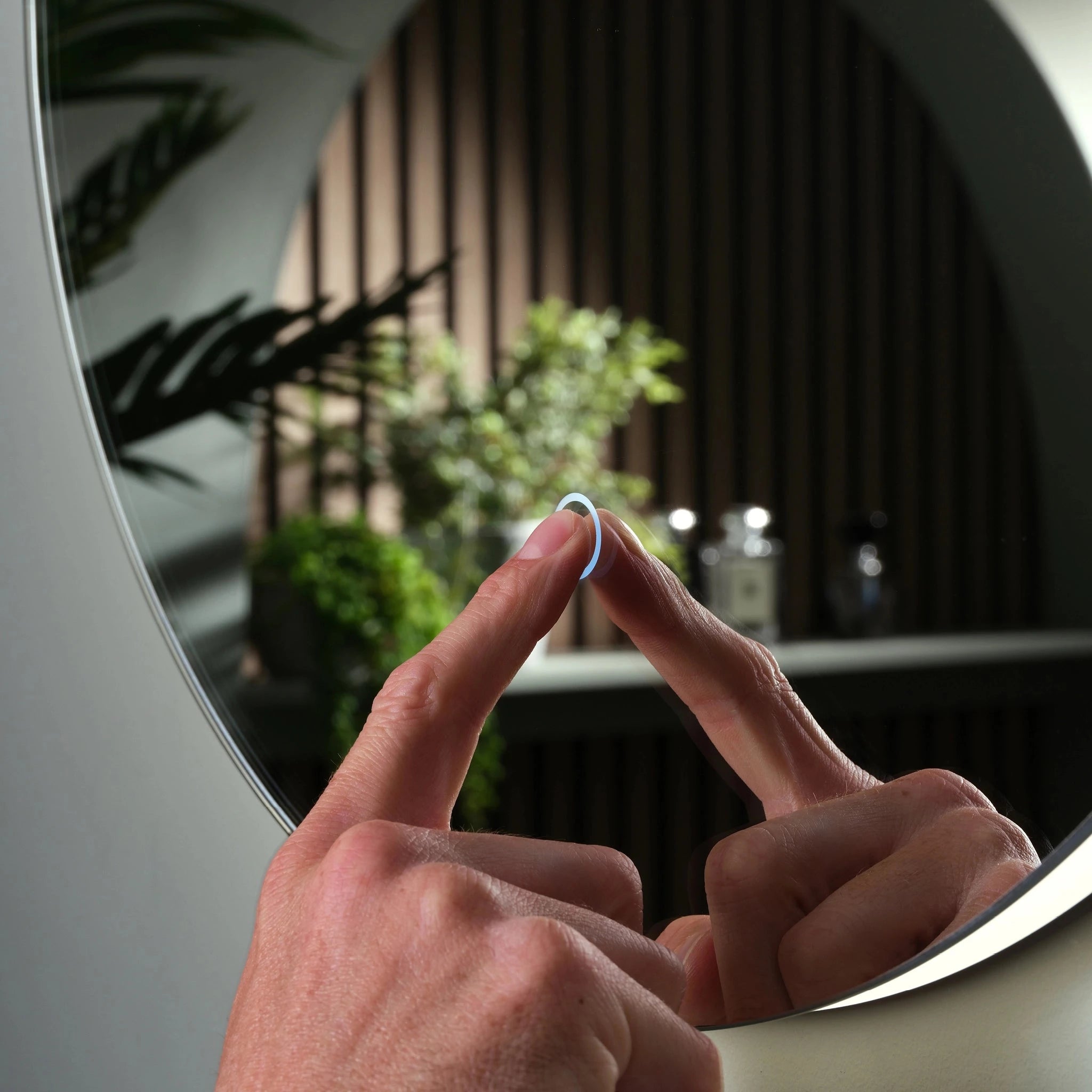 Halo LED Bathroom Mirror | Round, Backlit with Adjustable Lighting 3